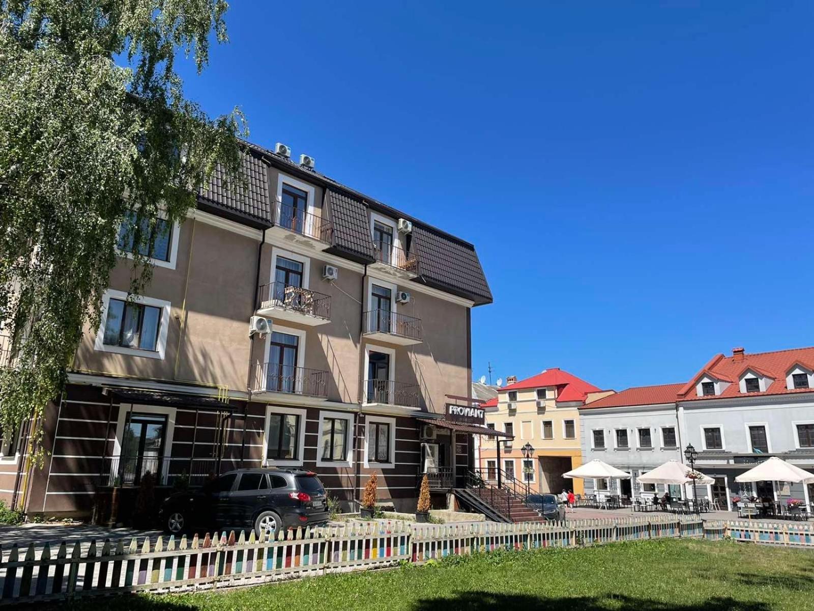 «Гори́Ще На Площі Польський Ринок» Apartment Kamianets-Podilskyi Ngoại thất bức ảnh