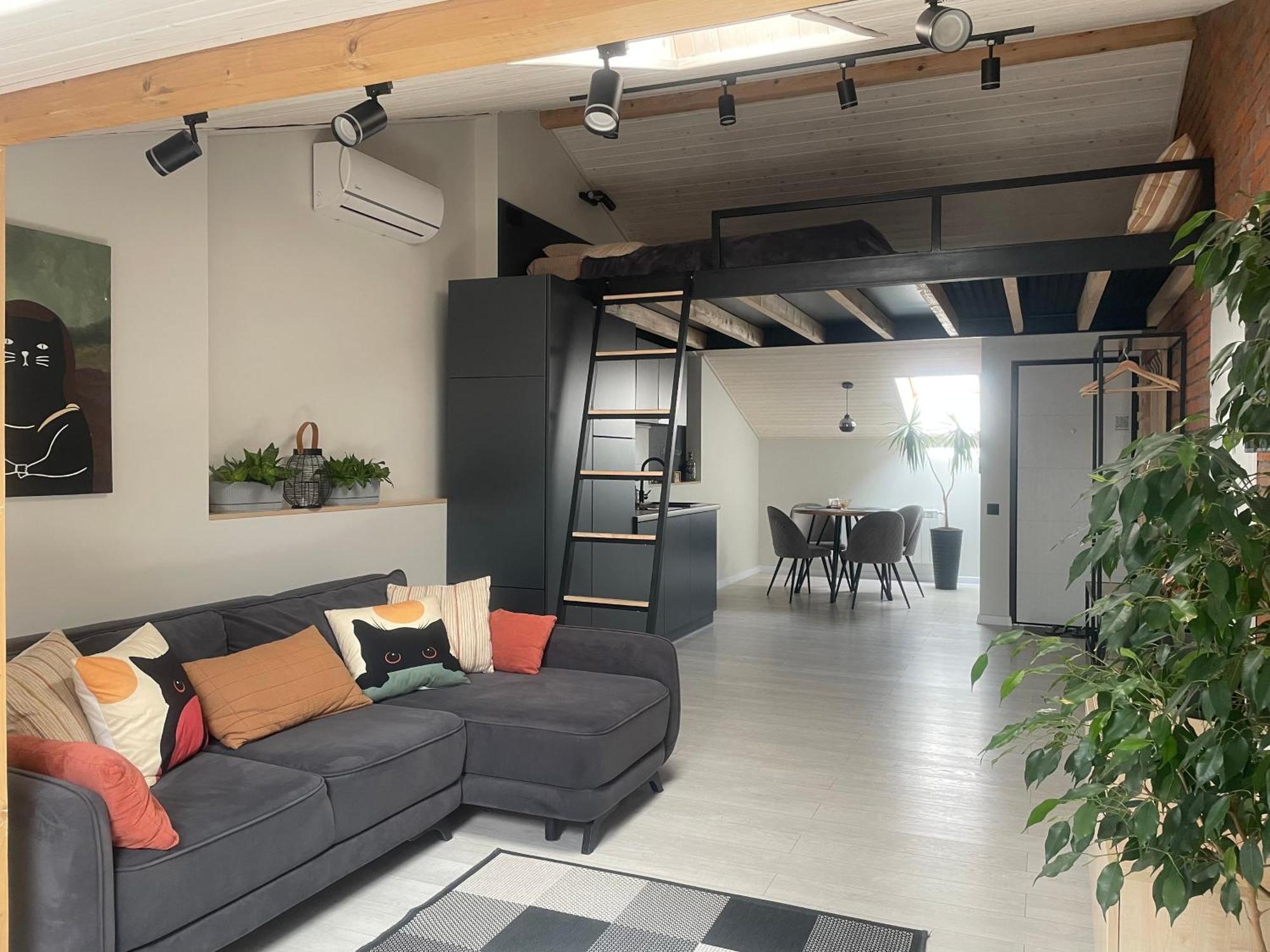 «Гори́Ще На Площі Польський Ринок» Apartment Kamianets-Podilskyi Ngoại thất bức ảnh